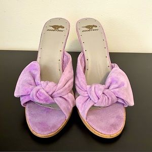 NIB! Vtg. Y2K Suede Lilac Platform Heel Sandals